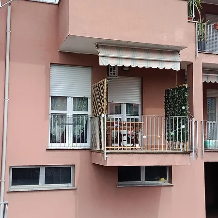 بيت للعطل Ninfa Del - Private Garage
